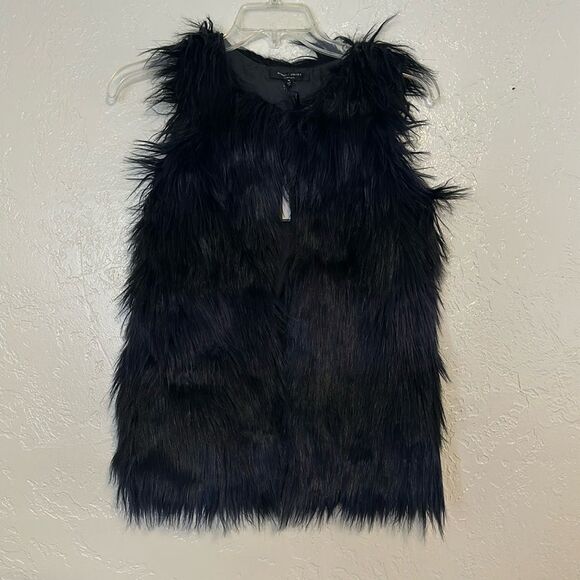 Romeo and Juliet Couture Faux Fur Vest Jacket SMALL NWT NAVY BLACK - Picture 1 of 9